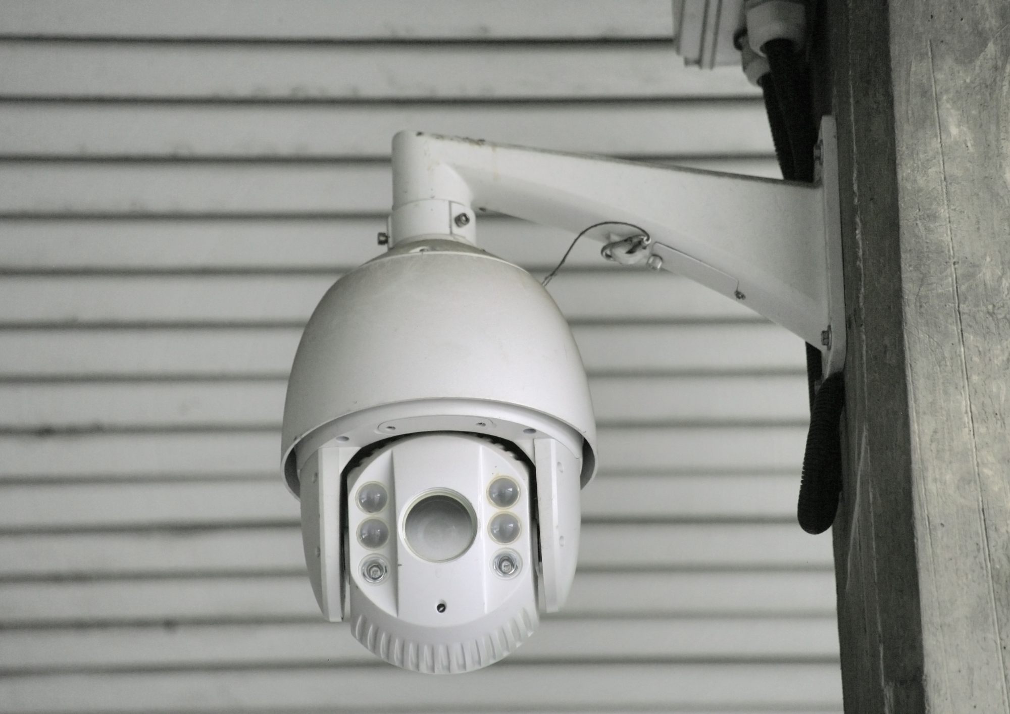 Cámaras de vigilancia exterior sin cables, una solución autónoma que aumenta la seguridad de tu vivienda