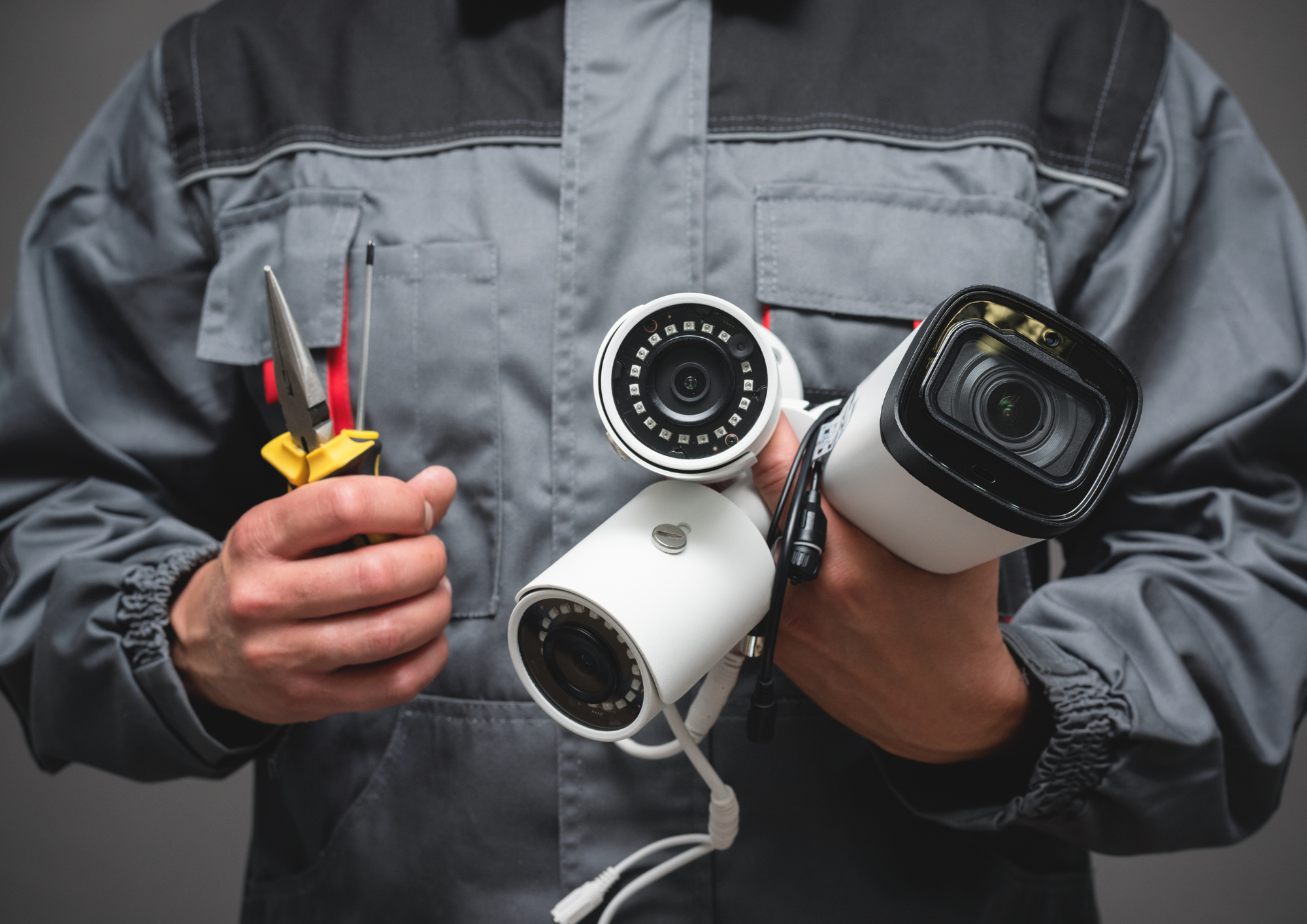 ¿Cómo instalar un kit de cámaras de vigilancia y cuál es la mejor opción para tu vivienda?