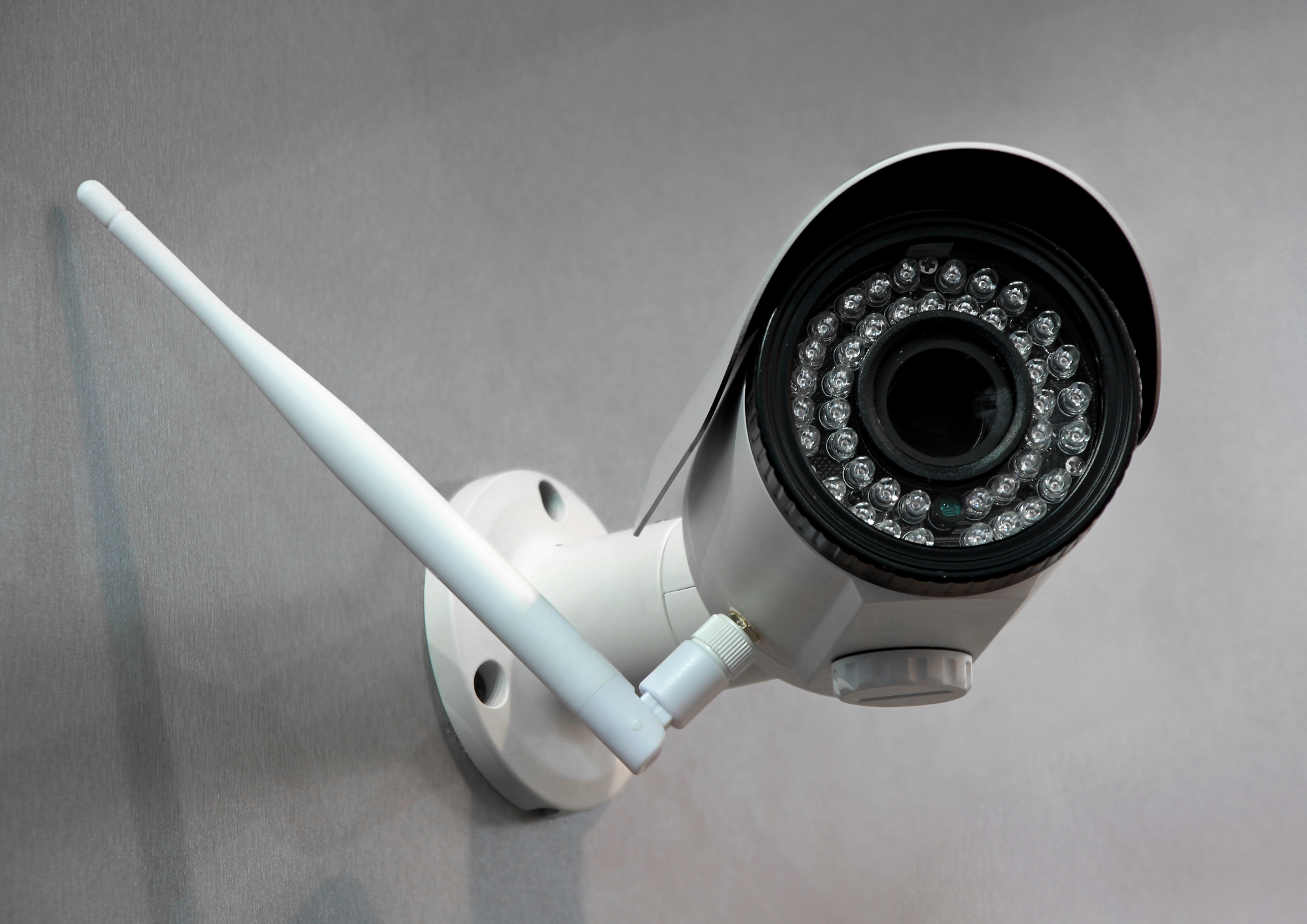 ¿Por qué deberías considerar cámaras de seguridad exterior para tu propiedad?